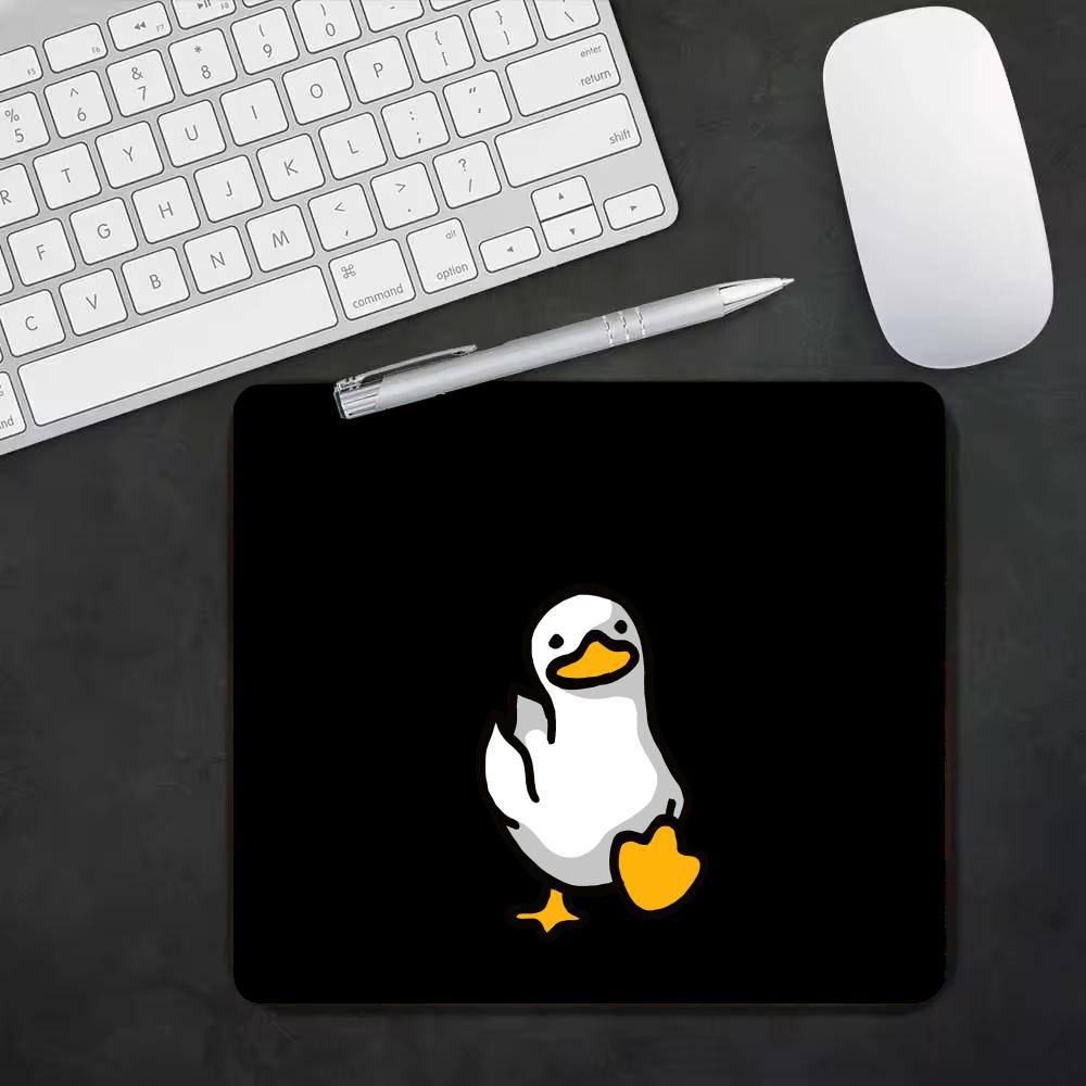 かわいい白いガチョウ柄の小さなマウスパッド、黒背景の滑り止め - Home Office Background のレビューと価格